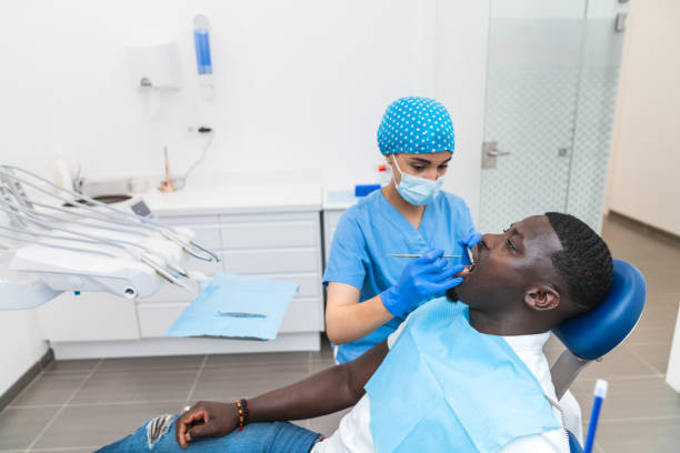  Ellinwood, KS Emergency Dentist Pros